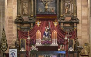 Altar efímero del Triduo a Nuestro Padre Jesús Caído del año 2022. Fotografía de Carlos Gálvez.